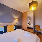 Domaine De Vizols-gite 4 Etoiles Piscine 15p *
