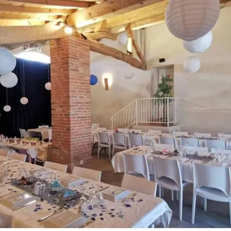 Domaine De Vizols-gite 4 Etoiles Piscine 15p Prázdninový dům