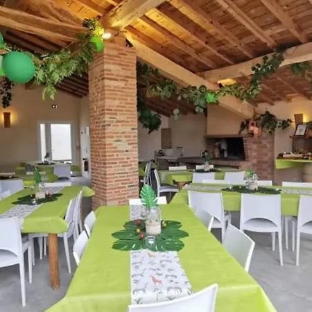 Prázdninový dům Domaine De Vizols-gite 4 Etoiles Piscine 15p Garrigues (Tarn)