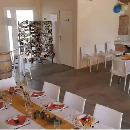 Prázdninový dům Domaine De Vizols-gite 4 Etoiles Piscine 15p Garrigues (Tarn)