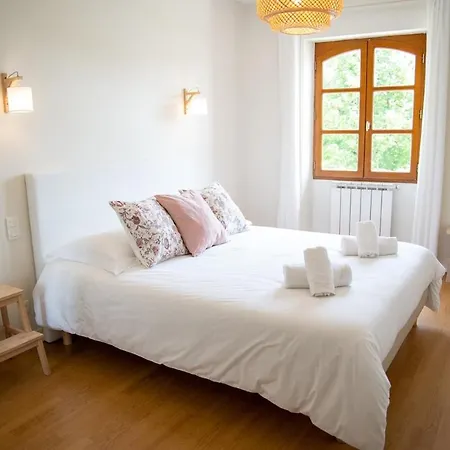 Domaine De Vizols-gite 4 Etoiles Piscine 15p Garrigues (Tarn)