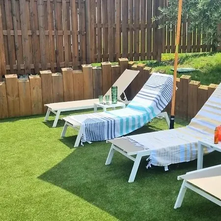 Domaine De Vizols-gite 4 Etoiles Piscine 15p *