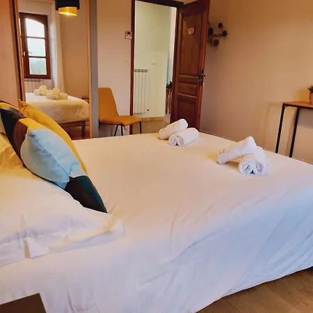 Domaine De Vizols-gite 4 Etoiles Piscine 15p Prázdninový dům *