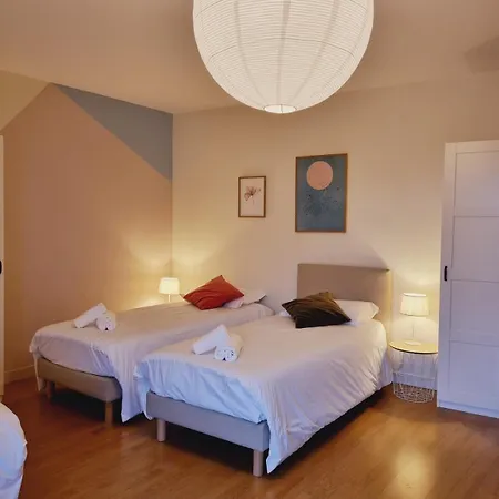 Domaine De Vizols-gite 4 Etoiles Piscine 15p Prázdninový dům