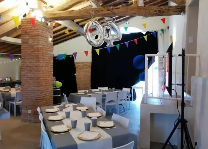 Domaine De Vizols-gite 4 Etoiles Piscine 15p 펜션