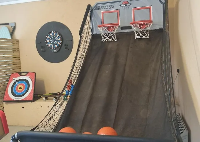 펜션 Domaine De Vizols-gite 4 Etoiles Piscine 15p *