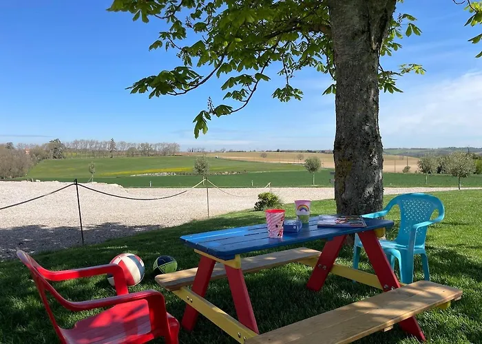 Domaine De Vizols-gite 4 Etoiles Piscine 15p * Garrigues (Tarn)