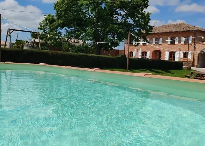 Domaine De Vizols-gite 4 Etoiles Piscine 15p 펜션