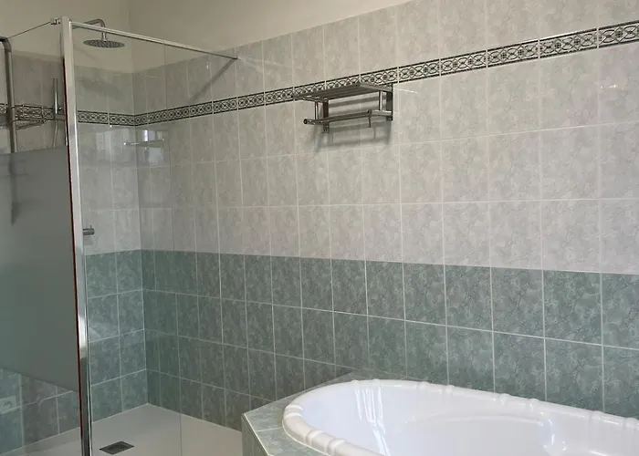 펜션 Domaine De Vizols-gite 4 Etoiles Piscine 15p