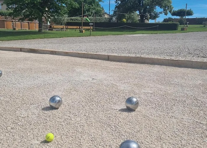 Domaine De Vizols-gite 4 Etoiles Piscine 15p 펜션