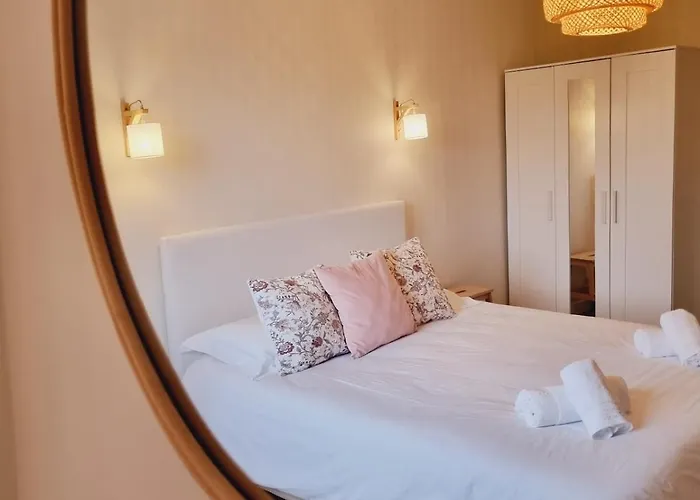 Domaine De Vizols-gite 4 Etoiles Piscine 15p 펜션 *