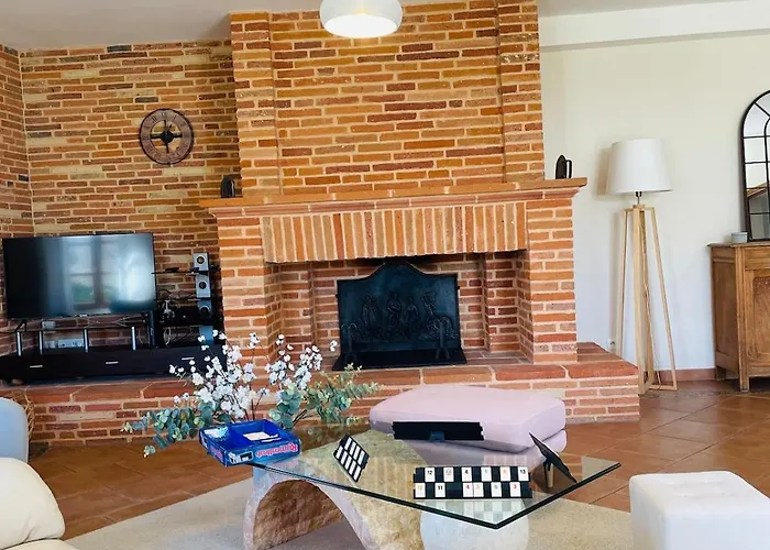 Domaine De Vizols-gite 4 Etoiles Piscine 15p * Garrigues (Tarn)