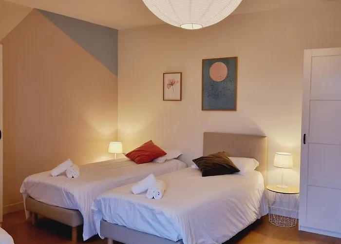 Domaine De Vizols-gite 4 Etoiles Piscine 15p 펜션